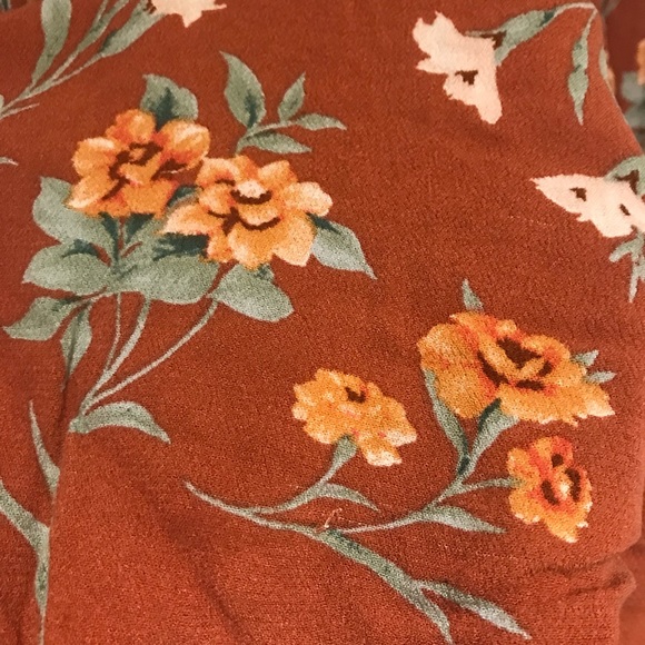 AE Boho empire waist floral top - Picture 6 of 7